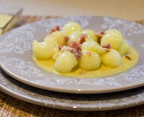 ensalada de melon y jamon con salsa curry