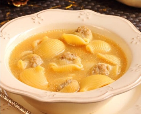 sopa de navidad con galets rellenos