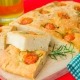 focaccia tomates cherry y romero