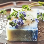 cómo hacer jabón casero de aceite de oliva y lavanda